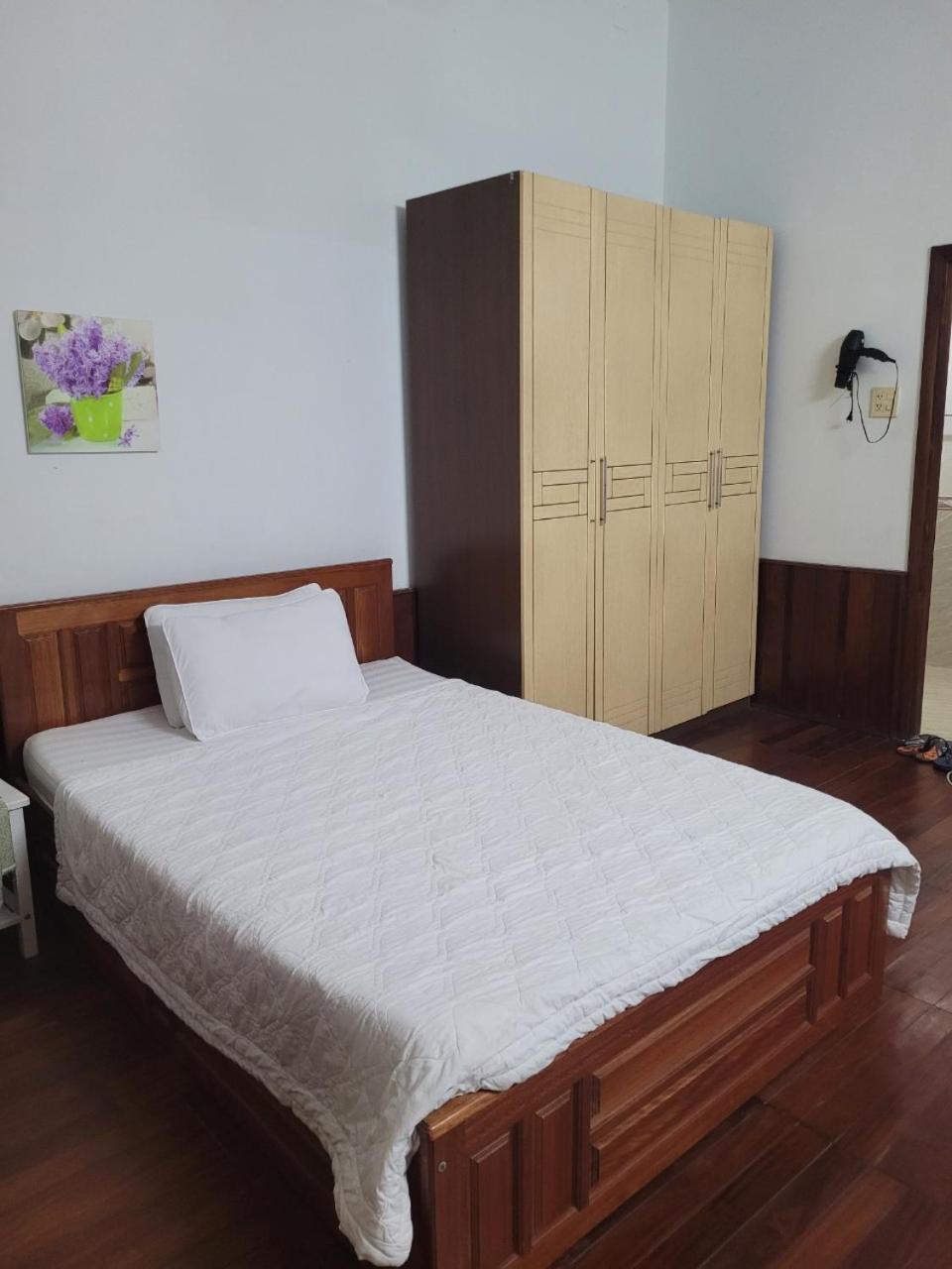 Hostel Ngoc Lien Tuy Hoa Esterno foto
